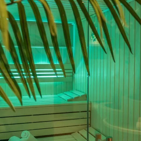 Am Schlosspark 4* איסמנינג