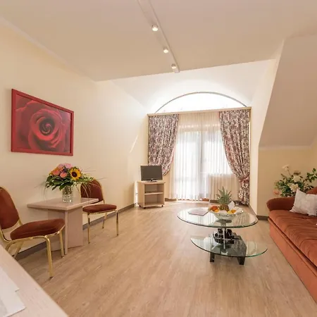 فندق Am Schlosspark إيسمانينغ