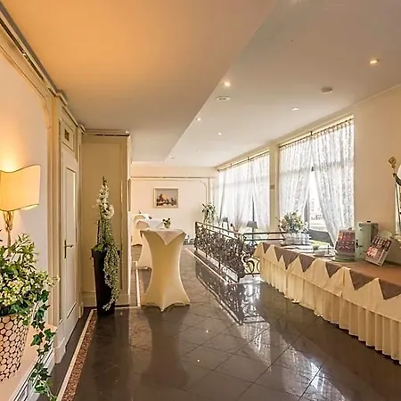 Am Schlosspark Hotel 4*