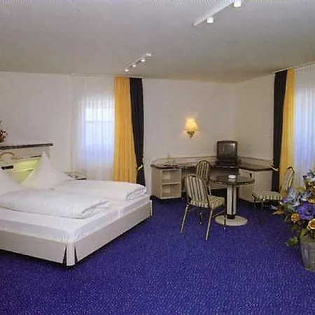 호텔 Am Schlosspark 4*
